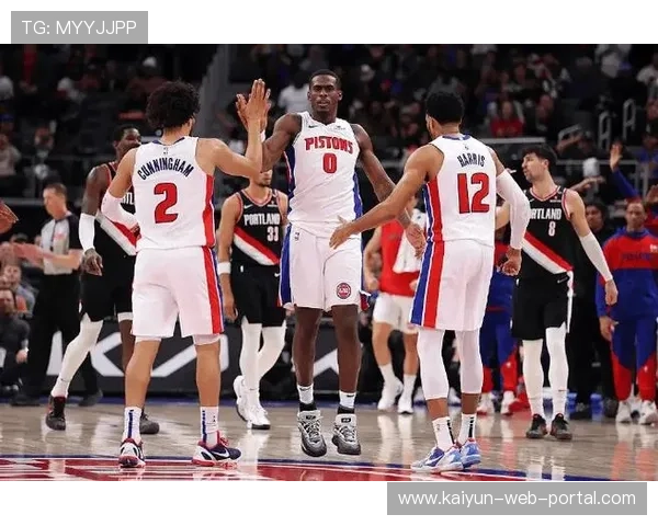 活塞凭借卓越防守稳居实力榜首位,NBA常规赛二月攻防效率净值领跑全联盟。 活塞凭借卓越防守稳居实力榜首位,NBA常规赛二月攻防效率净值领跑全联盟。